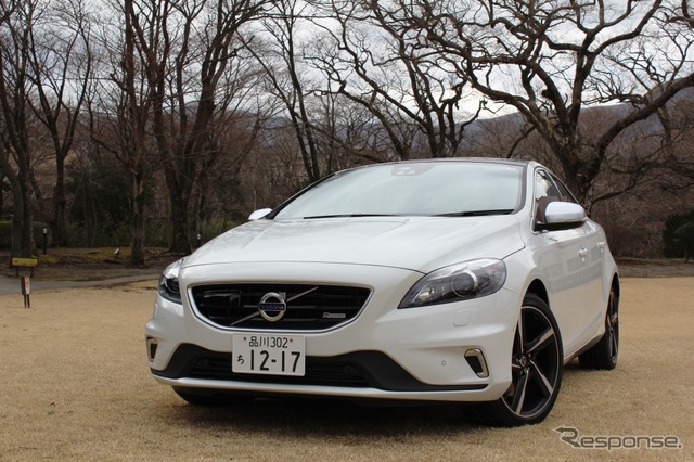 ボルボ V40 T5 R-DESIGN