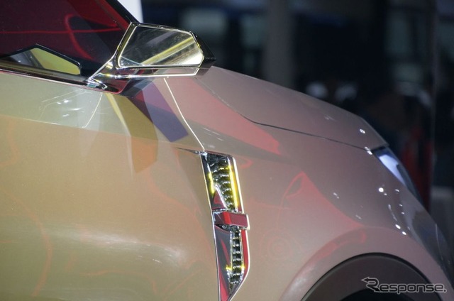 MGの小型SUVコンセプト CS (上海モーターショー2013)
