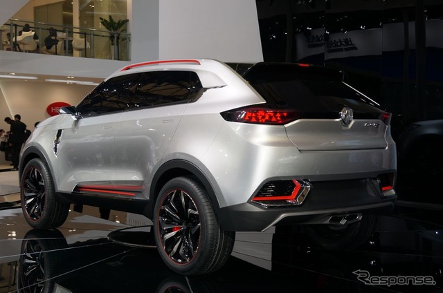 MGの小型SUVコンセプト CS (上海モーターショー2013)