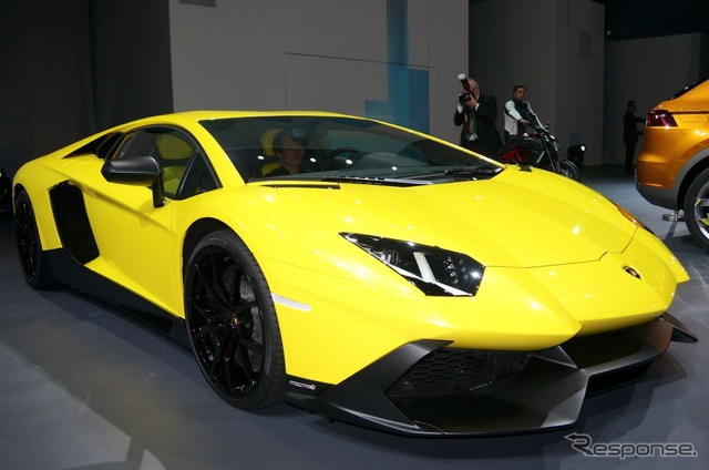 ランボルギーニの創業50周年記念モデル『アヴェンタドール LP720-4 50 Anniversario』(上海モーターショー2013)
