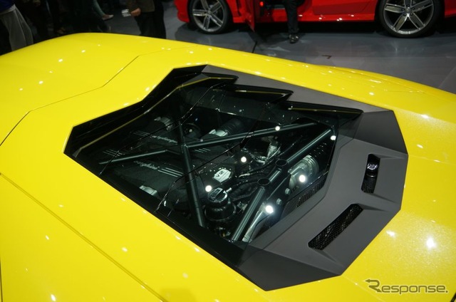 ランボルギーニの創業50周年記念モデル『アヴェンタドール LP720-4 50 Anniversario』(上海モーターショー2013)