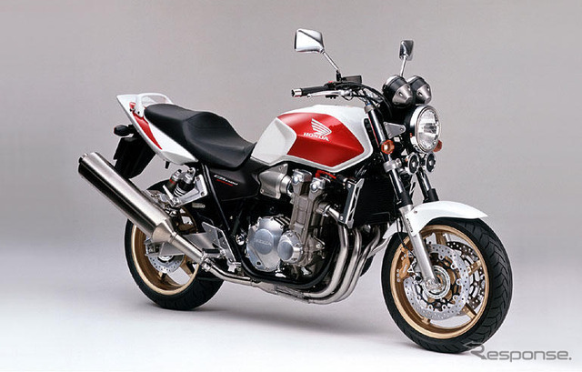 ホンダ、CB1300 SUPER FOURをマイナーモデルチェンジ