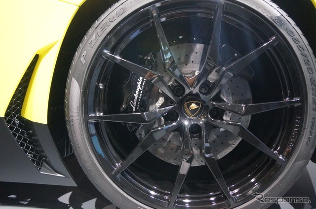 ランボルギーニの創業50周年記念モデル『アヴェンタドール LP720-4 50 Anniversario』(上海モーターショー2013)