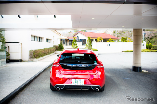 ボルボ・V40 T5 Rデザイン
