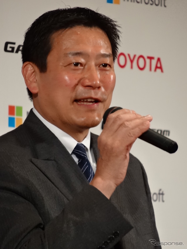 GAZOO.comのリニューアルを説明するトヨタ e-toyota部 山田博之部長