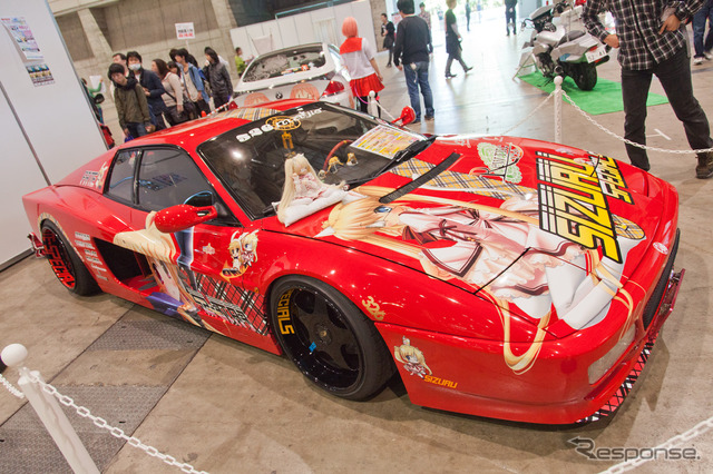 厳選された約60台の痛車が幕張メッセに集結