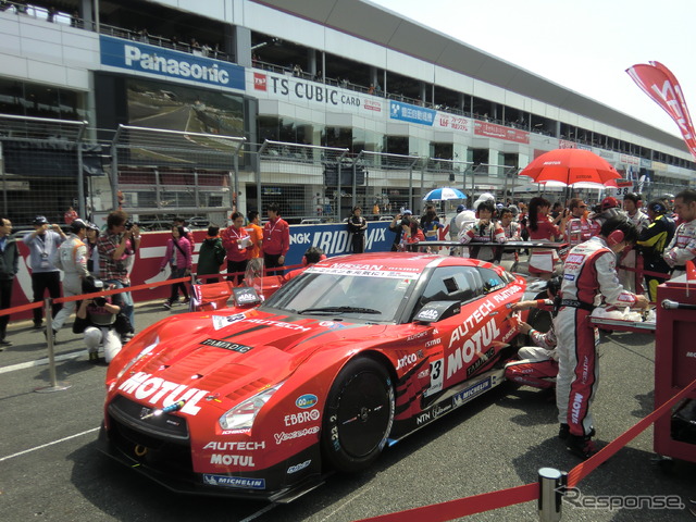 予選3位だったMOTUL AUTECH GT-Rは駆動系らしきトラブルで序盤リタイア。