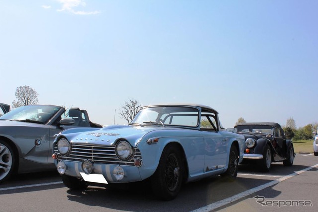 トライアンフ・TR4