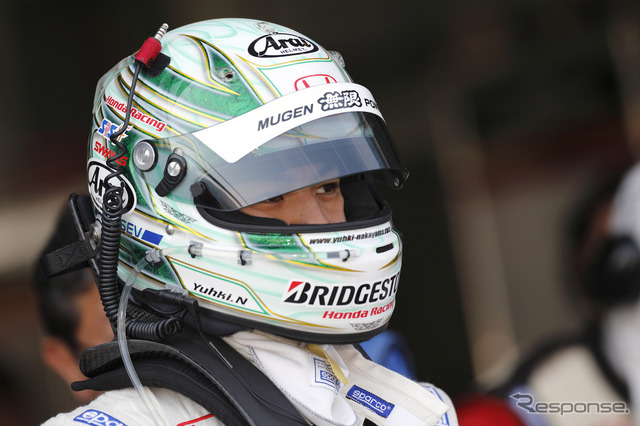 GT300クラス決勝2位の中山友貴。写真:Honda