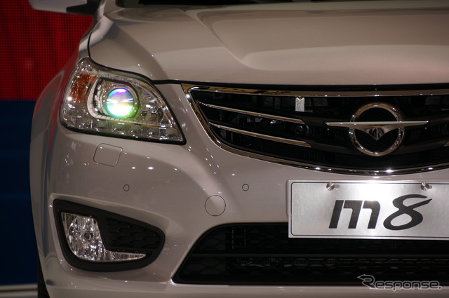 海馬汽車・M8(上海モーターショー13)