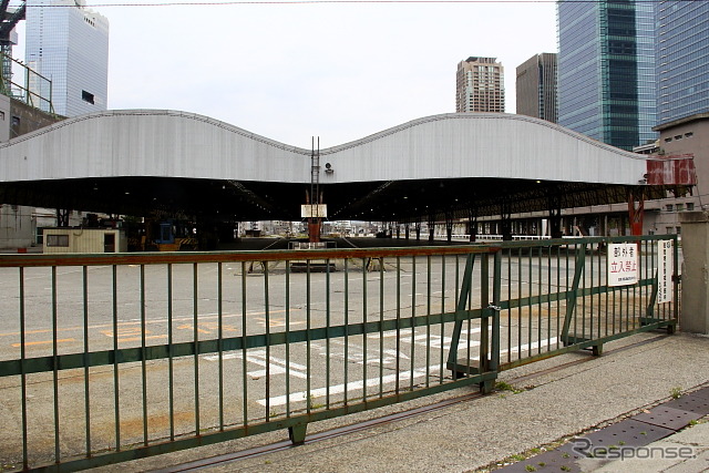 抜け殻となった梅田貨物駅(2013年4月末)