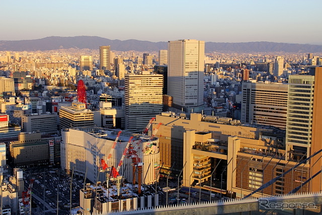 建設中のヨドバシ梅田ビルと大阪ステーションシティ