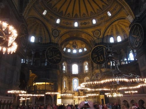 トルコの茶畑を訪ねて (8) イスタンブール アヤソフィアに圧倒される