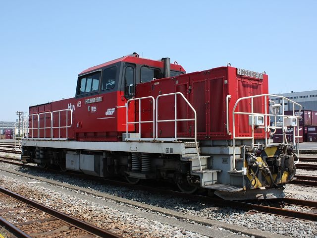 HD300形ハイブリッド機関車の試作機（HD300-901）。