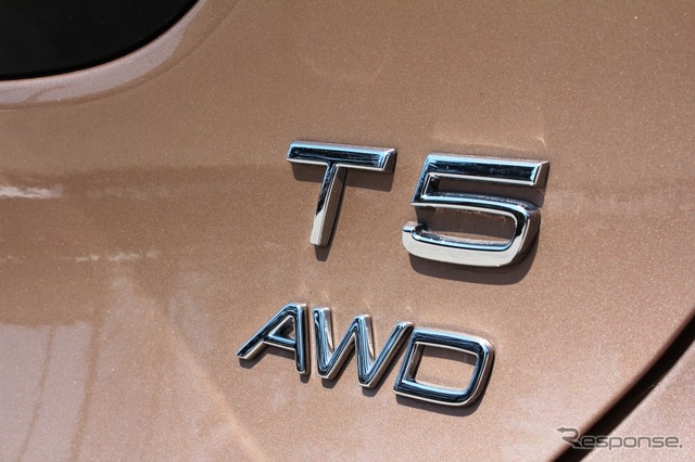ボルボ V40 クロスカントリー T5 AWD