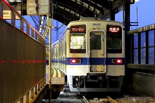 東武大師線大師前駅