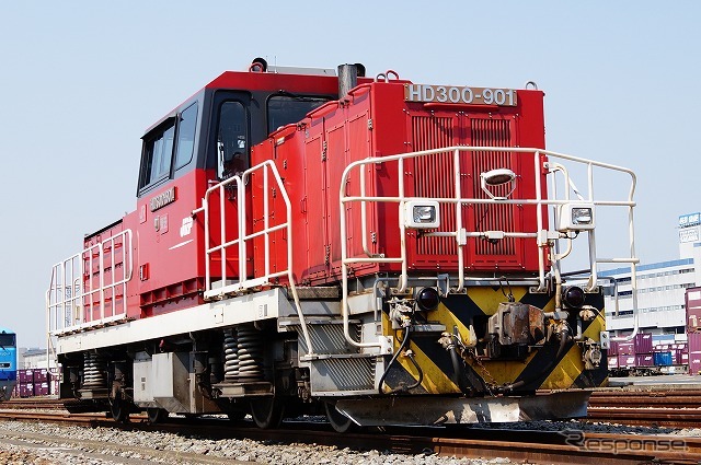 JR貨物 ハイブリッド機関車 HD300型