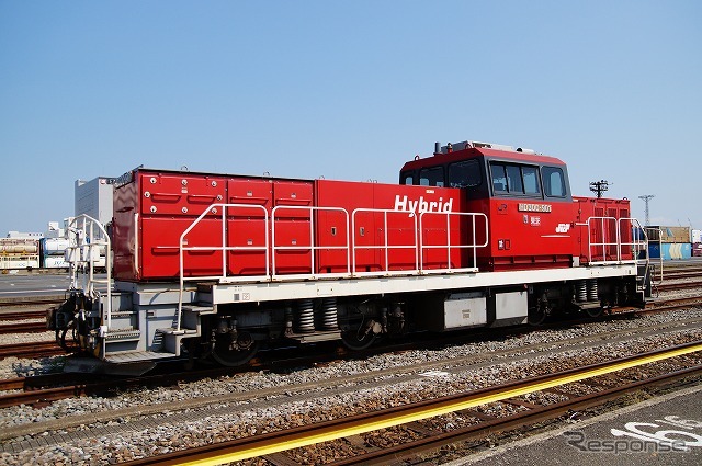 JR貨物 ハイブリッド機関車 HD300型