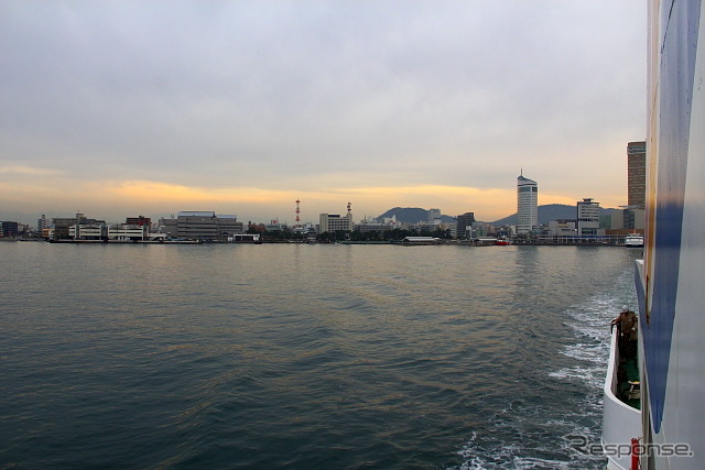 高松港