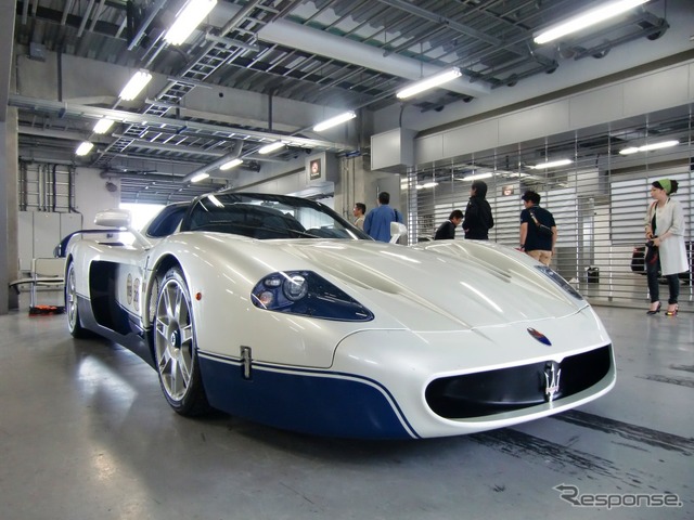 マセラティ・MC12