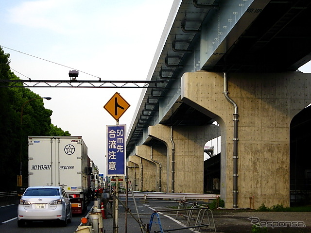 国道357号千葉方面 夢の島交差点 高架部分が新木場立体
