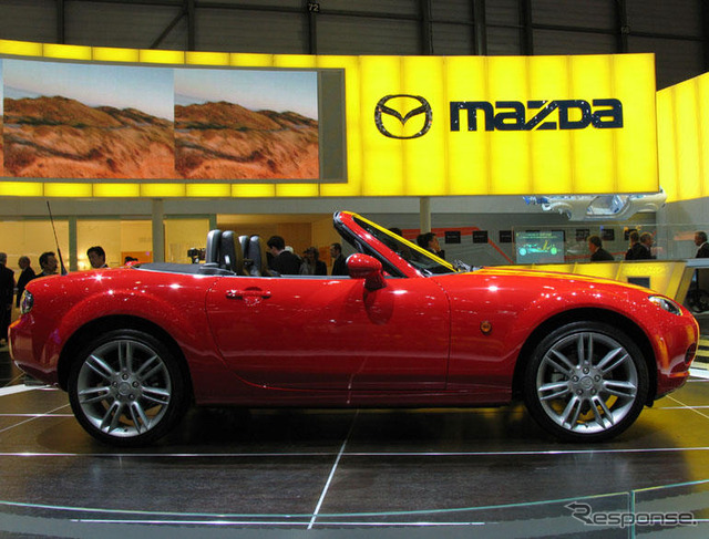 【ジュネーブモーターショー05】マツダ ロードスター/MX-5、なぜここで発表?
