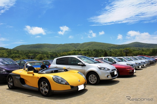 ルノーカングージャンボリー2013開催 カングー以外のルノー車も多数参加