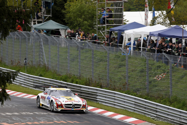 第41回ニュルブルクリンク24時間耐久レースを制しメルセデスベンツSLS AMG GT GT3