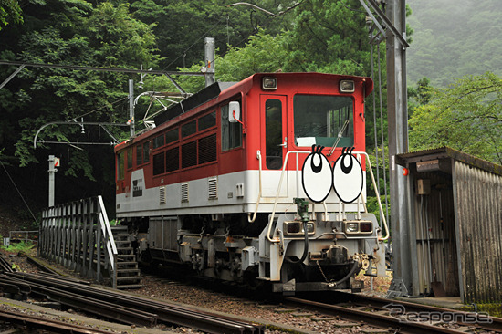 「SLくん」の運転に合わせて南アルプスあぷとラインのED90形も「あぷとくん」として運転される。