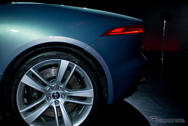 ジャガー・Fタイプ(F-Type)