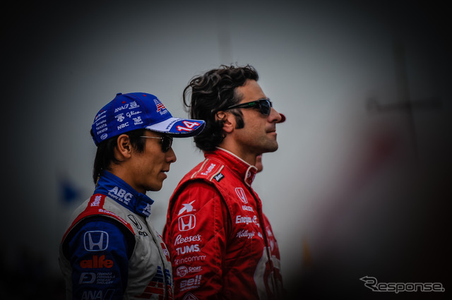 佐藤琢磨（左）とダリオ・フランキッティ。写真：IndyCar
