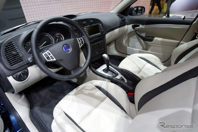 【ジュネーブモーターショー05】新型V6搭載、サーブ9-3スポーツコンビ