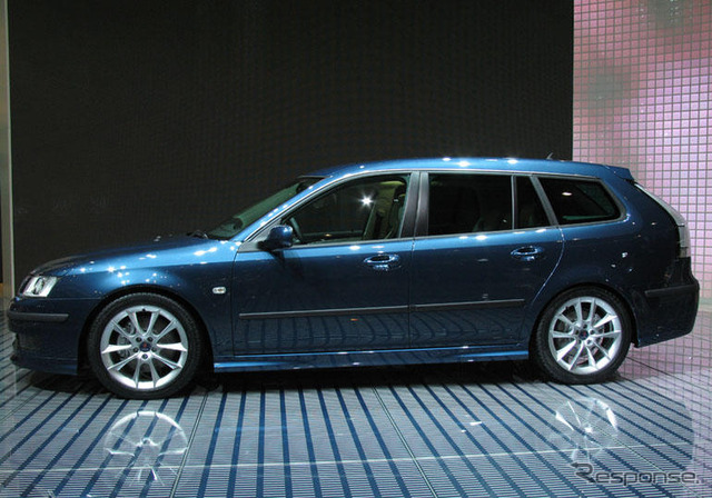 【ジュネーブモーターショー05】新型V6搭載、サーブ9-3スポーツコンビ