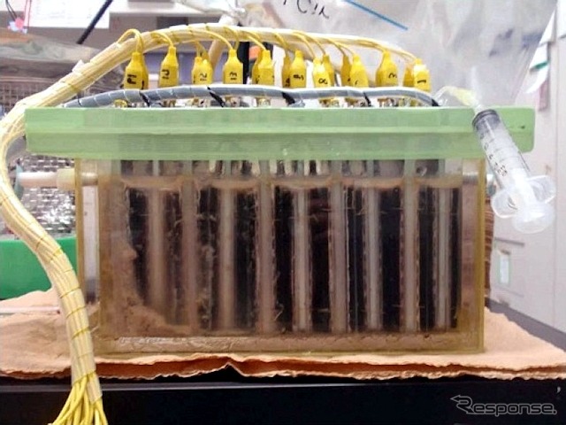 実験に用いられた今回の微生物燃料電池装置。