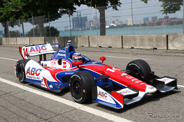 佐藤琢磨はガス欠もあって19位。写真:IndyCar
