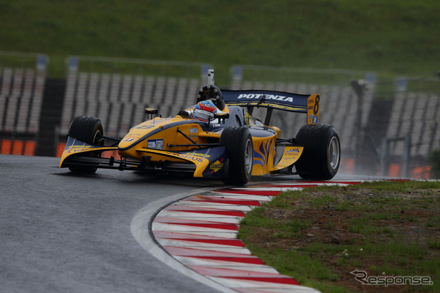 決勝2位となったデュバルの土曜日の走り。写真:TOYOTA