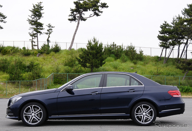 メルセデスベンツ E400ハイブリッドアバンギャルド