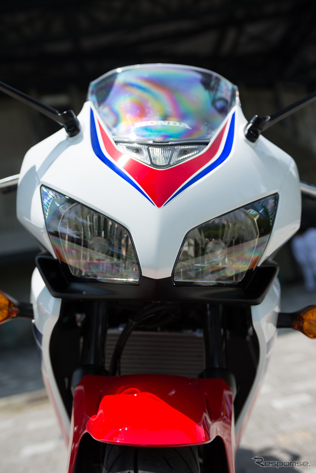 ホンダ・CBR400R