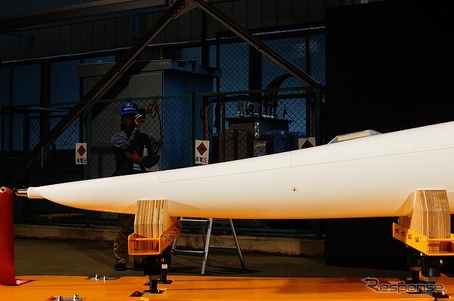 宇宙航空研究開発機構(JAXA)が超音速機のソニックブーム低減実験「D-SENDプロジェクト」で使用する試験用の機体、S3CM(S-cube Concept Mogel)