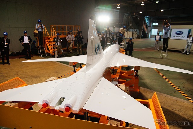 宇宙航空研究開発機構(JAXA)が超音速機のソニックブーム低減実験「D-SENDプロジェクト」で使用する試験用の機体、S3CM(S-cube Concept Mogel)