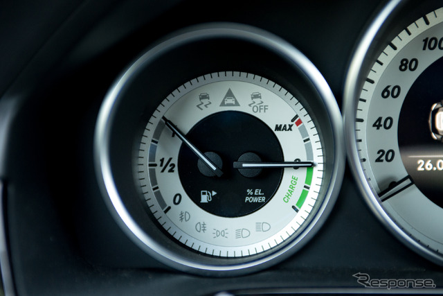 メルセデスベンツ・E 400 HYBRID、内装