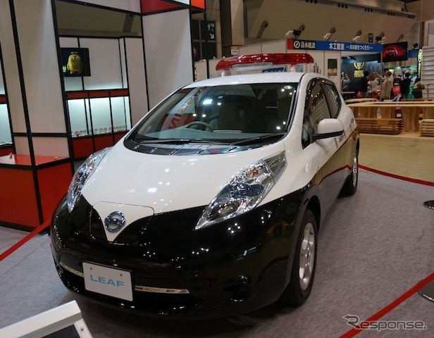 日産リーフ パトカー(東京おもちゃーショー13)