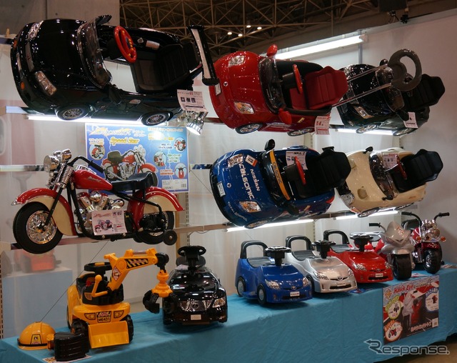 「ミズタニ」の乗り物玩具(東京おもちゃショー13)