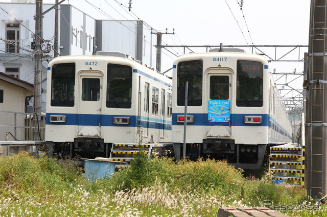 東武野田線　8000系