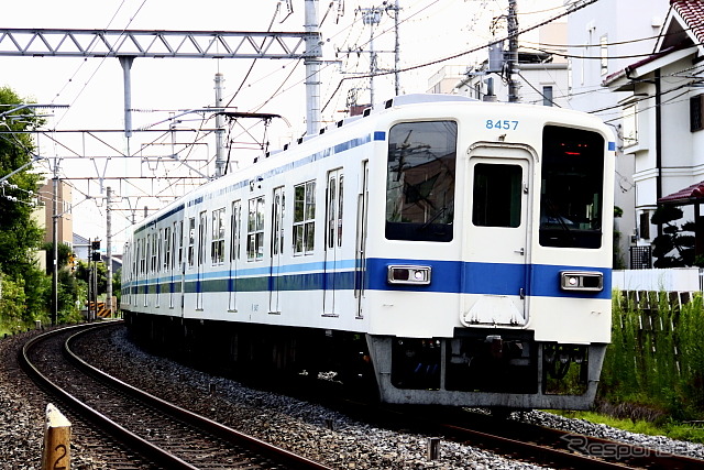 東武野田線 8000系