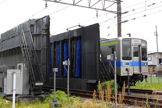 東武野田線60000系運転開始…ファミマカラーの新車、今年度中に6編成増備