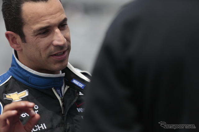 カストロネベスは2位に入って、チャンピオンシップリーダーの座を堅持。写真:IndyCar