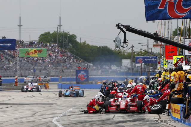 苦戦が続くダリオ・フランキッティ。今回は決勝8位だった。写真:Honda