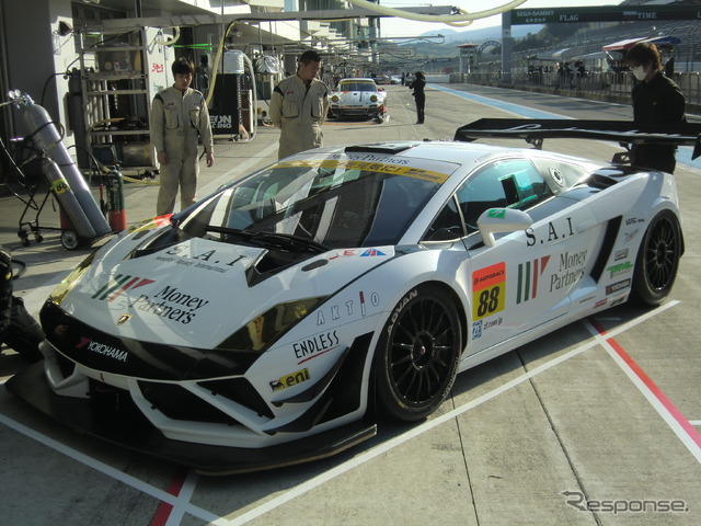 決勝5位、#88 マネパ ランボルギーニ GT3(写真は第2戦)。