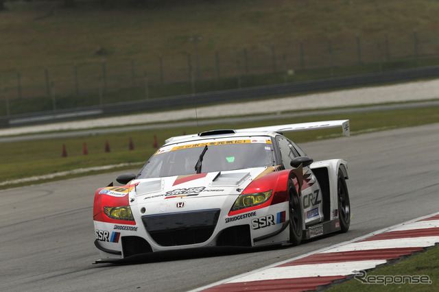 決勝2位、#16 無限CR-Z GT。写真:Honda